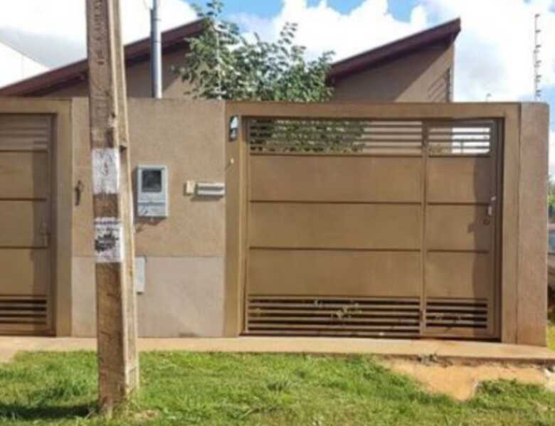 Casa para venda na Rua Gravateiro, Caioba, em Campo Grande