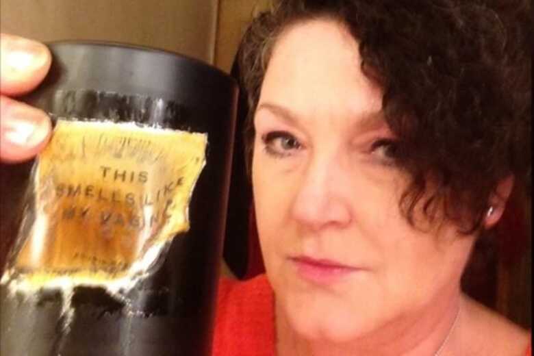 Vela com "cheiro de vagina" explode e assusta casal que queria apimentar a rela&ccedil;&atilde;o