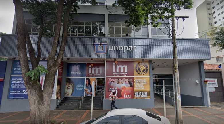 Unopar encerra turma, manda aviso pelo Whats e deixa alunos na m&atilde;o