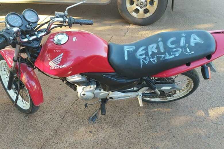 Polícia recupera moto roubada há dois anos