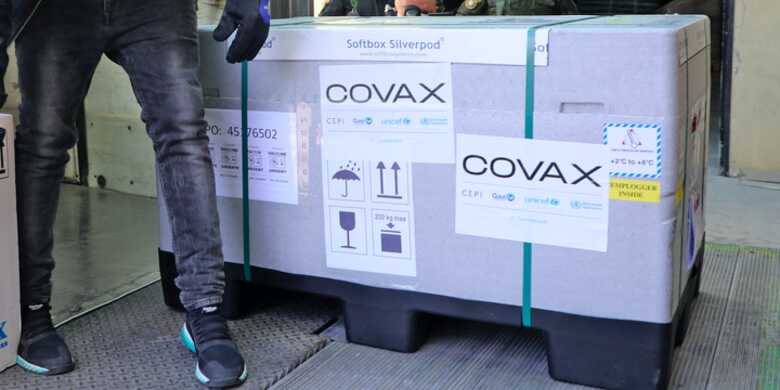 Brasil recebe neste domingo primeira remessa de vacinas da Covax Facility contra a Covid-19