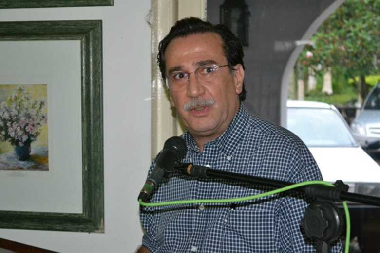 Ex-deputado Gandi Jamil tem melhora no quadro da covid-19