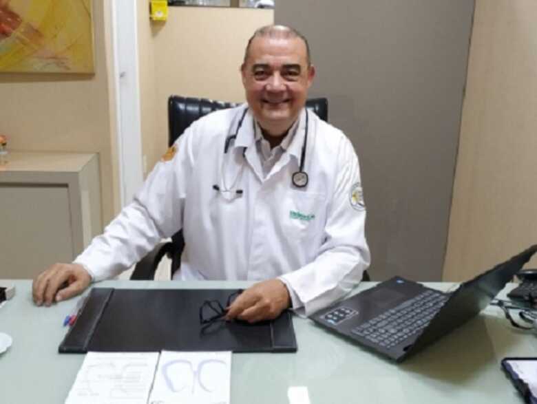 Médico-pneumologista Ronaldo Perches Queiroz
