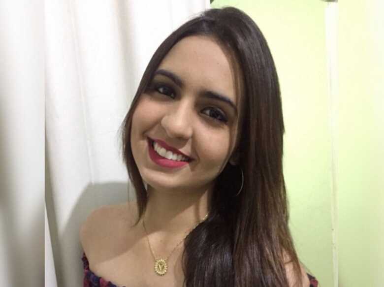 Vitória lutava bravamente contra doença renal e foi vacinada contra a covid-19