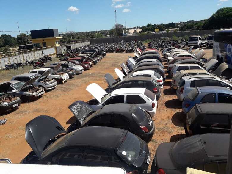 Ser&atilde;o realizados dois tipos de leil&otilde;es, o de sucata e o de ve&iacute;culos conservados
