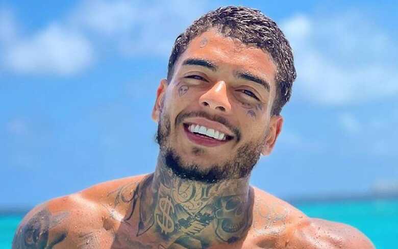 Ele caiu da varanda de um quarto do 5º andar de um hotel na orla da Barra da Tijuca, no RJ