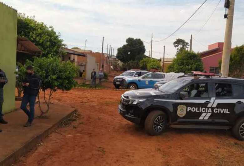 Jovem de 18 anos morre durante troca de tiros com a polícia