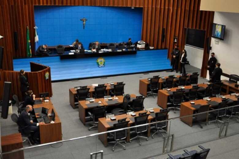 Deputados durante sessão