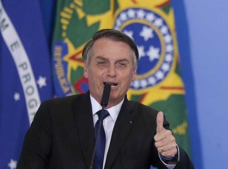 Segundo Bolsonaro, PL poderia dar oportunidade para danos patrimoniais irreparáveis