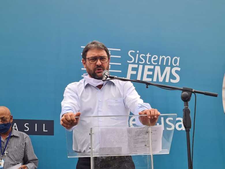 Presidente da FIEMS, Sérgio Longen, durante inauguração do Drive-thru