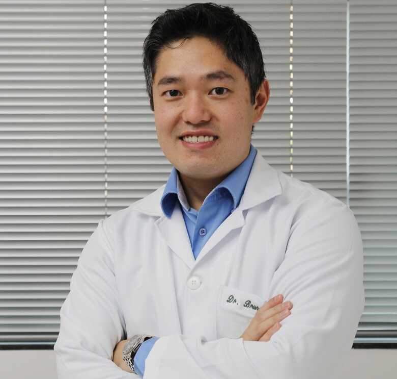 Dr. Bruno Higa Nakao, m&eacute;dico otorrinolaringologista