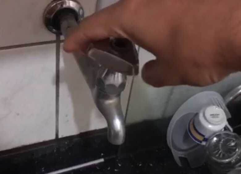 Moradores do residencial passam sufoco falta de &aacute;gua 