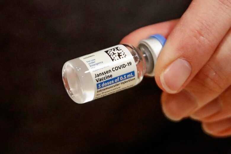 Imunizante da Janssen - que era dose única - precisará da segunda dose para completar ciclo vacinal