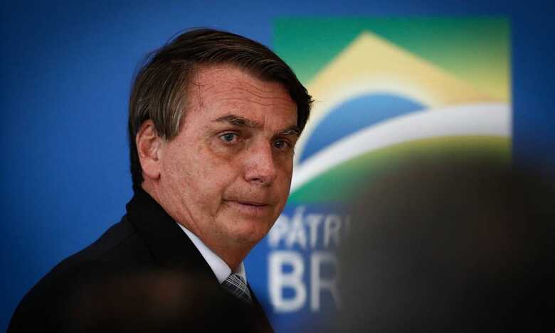 Jair Bolsonaro manteve R$ 4,9 bilhões para o fundo eleitoral