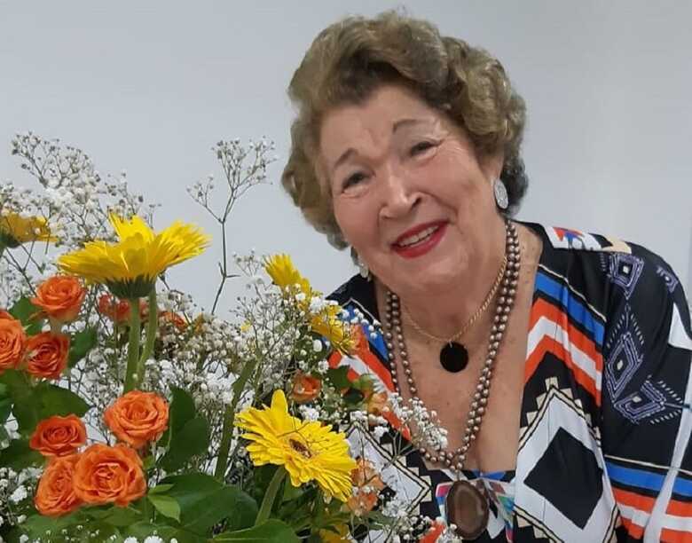 Dona Antônia Campos, de 83 anos, descobriu saldo de R$ 2,82 em conta esquecida