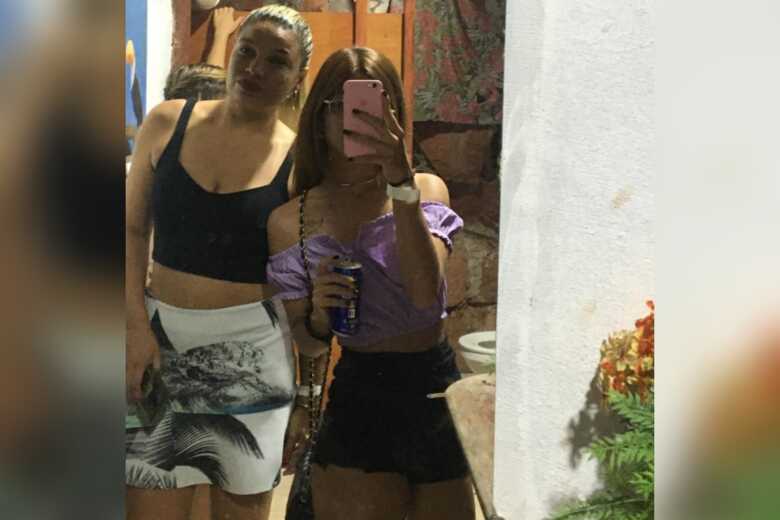 Grazielly (a esquerda) e sua irm&atilde; mais nova