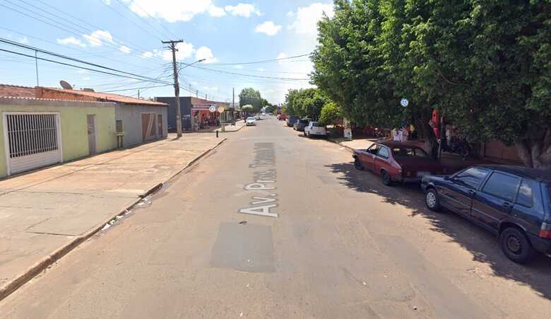 Homicídio aconteceu na rua Tancredo Neves, no Aero Rancho