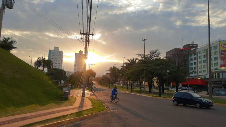 Sol apareceu pela manhã em Campo Grande