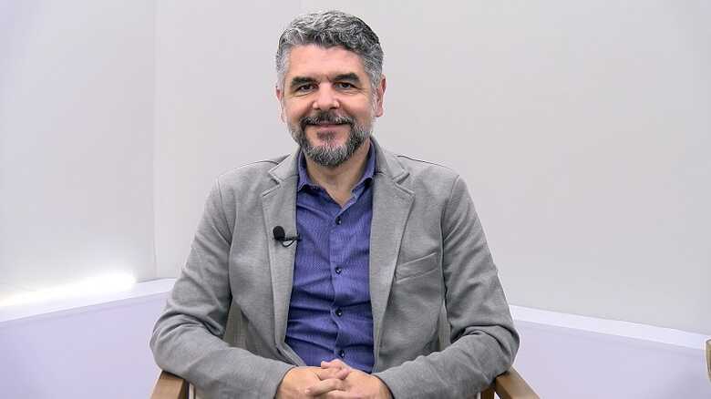 Dr. Plácido Menezes 