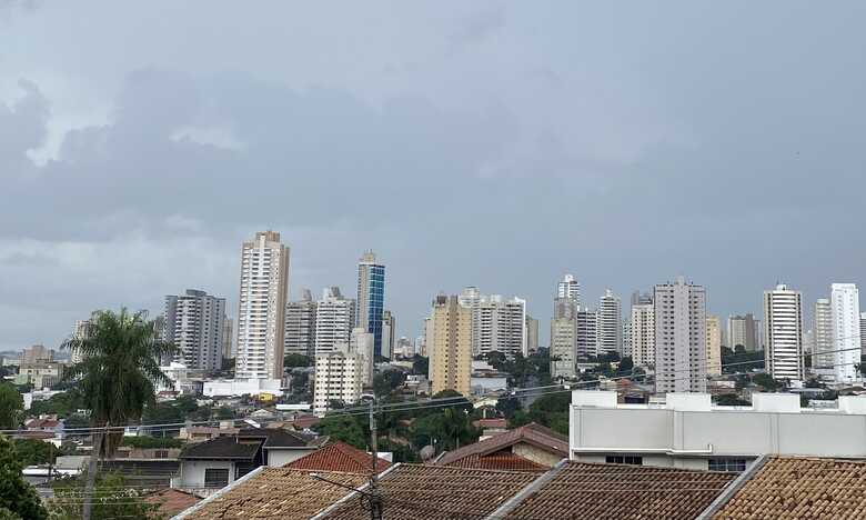 Chuva chega na Capital