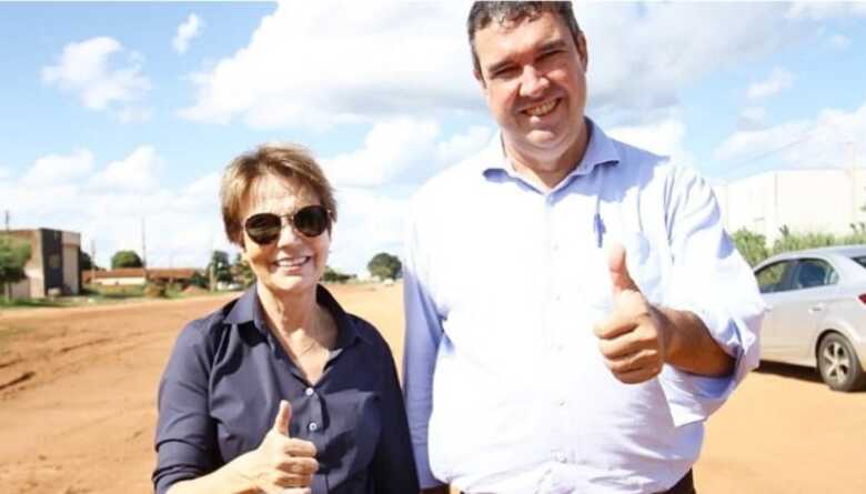 Eduardo Riedel e Tereza Cristina atuaram juntos nas campanhas eleitorais