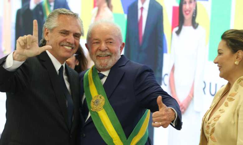 Lula esteve com vários chefes do Estado