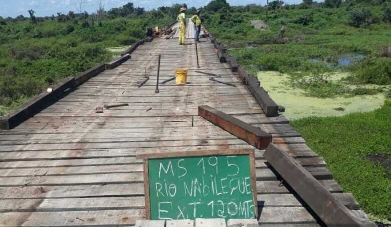 Ponte &eacute; localizada entre a Fazenda Jatob&aacute; e Fazenda Ba&iacute;a dos Touros