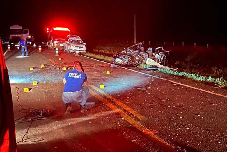Motorista, de 34 anos, morreu no local do acidente