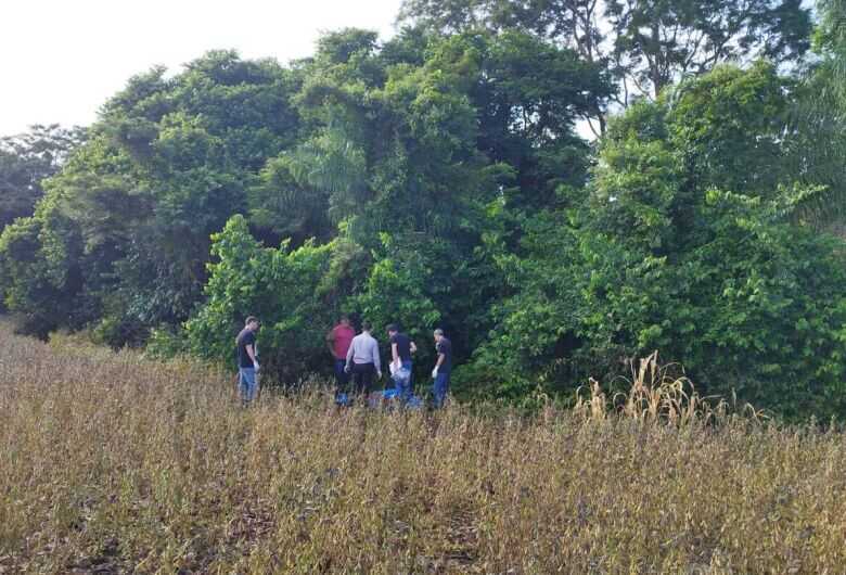 Corpo foi localizado em uma área rural