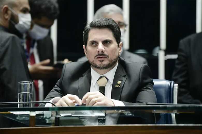 Senador renunciou ao cargo e denunciou o ex-presidente Jair Bolsonaro
