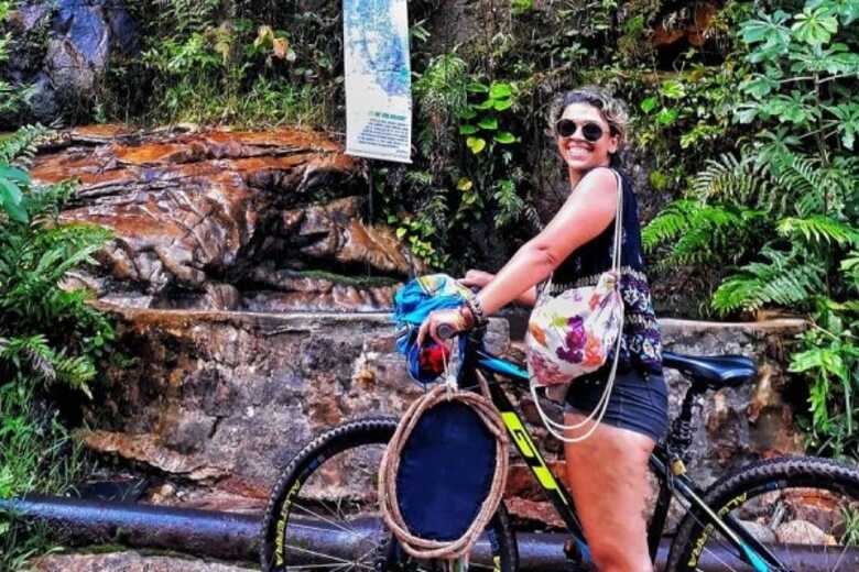 Isabella Marques, 28 anos, em uma das suas viagens