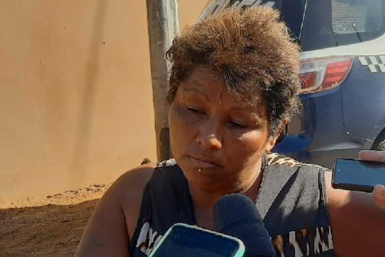 Eliane Lourenço, mãe do jovem assassinado nesta quarta-feira na Capital