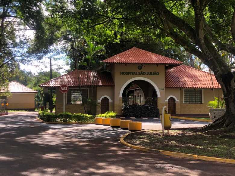 Entrada do Hospital S&atilde;o Juli&atilde;o