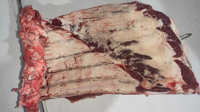 Carnes estavam sendo vendidas de maneira imprópria