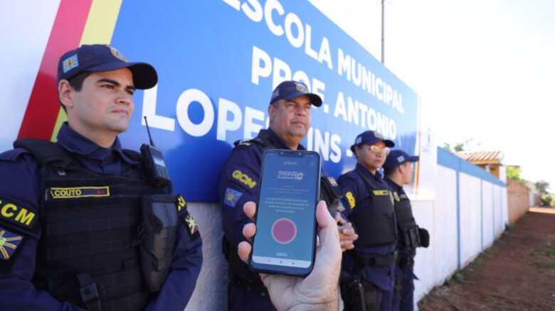 Botão do pânico nas escolas