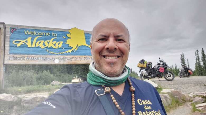 Albensio Campos da Silva viajou 19 mil quilômetros até o Alaska