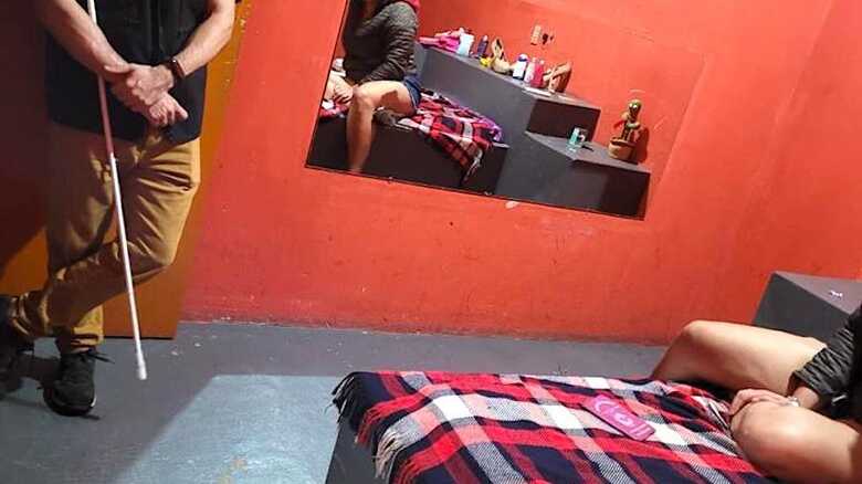 Fiscalização trabalhista conseguiu que empresa assinasse carteira de profissionais do sexo pela primeira vez