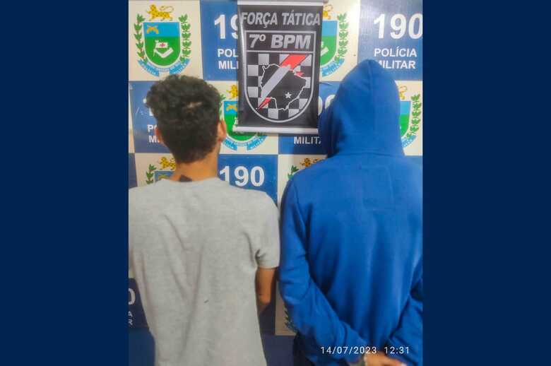 Dupla foi presa pelo crime de latroc&iacute;nio