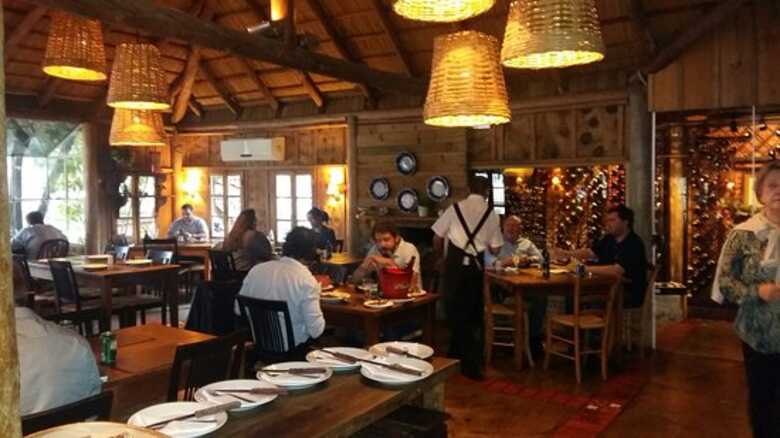 O Vermelho Grill estará funcionando com pratos a la carte