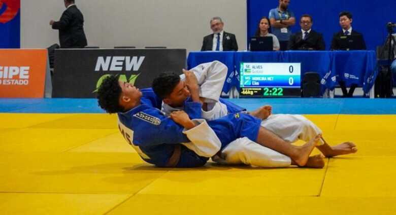 Judocas sul-mato-grossenses lutam por vagas