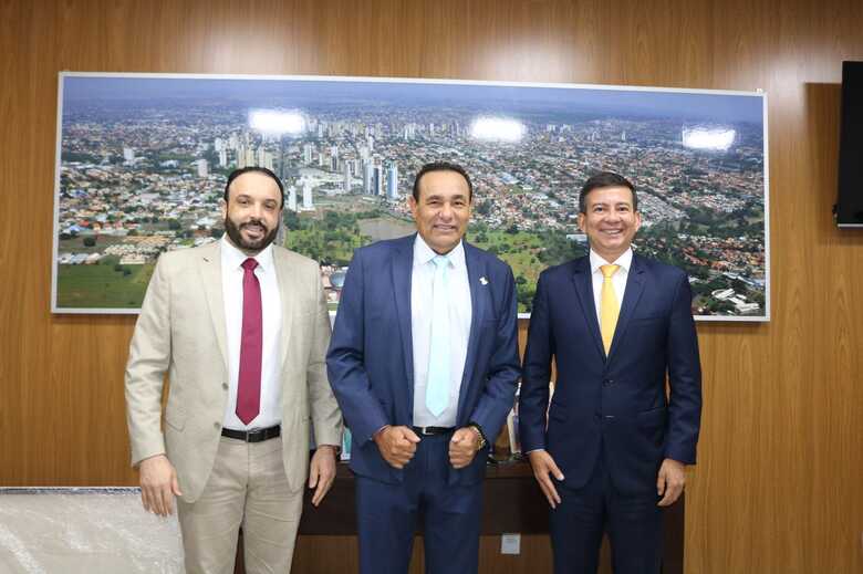 Vereadores Juari, Carlão e Vilassanti 