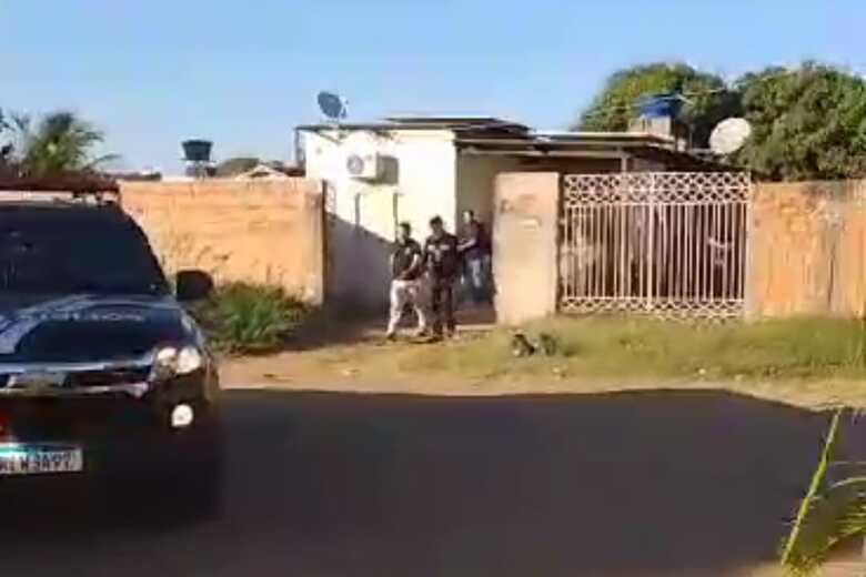 Polícia Civil esteve pelo local