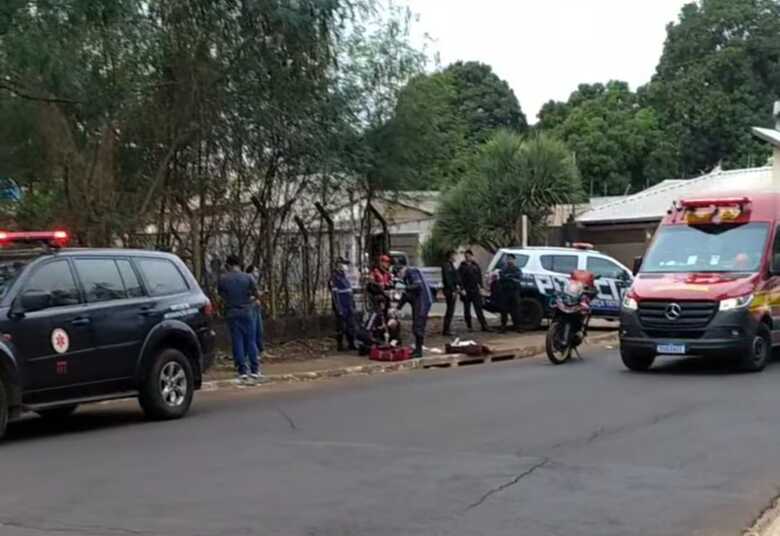 Vítima recebeu atendimento médico do Samu e Corpo de Bombeiro