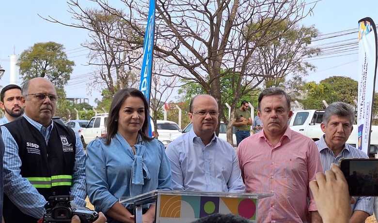 Secretário de Infraestrutura, Domingos Sahib Neto; prefeita Adriane Lopes, vice-governador Barbosinha; deputado federal Vander Loubet e o deputado estadual Lídio Lopes