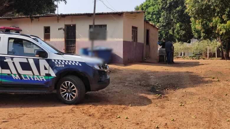 Corpo foi encontrado aos fundos de uma resid&ecirc;ncia