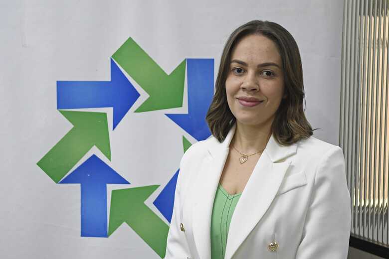 Ana Paula é advogada, pós-graduada em Gestão Publica