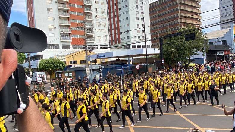 Desfile dos alunos da Cidade dos Meninos