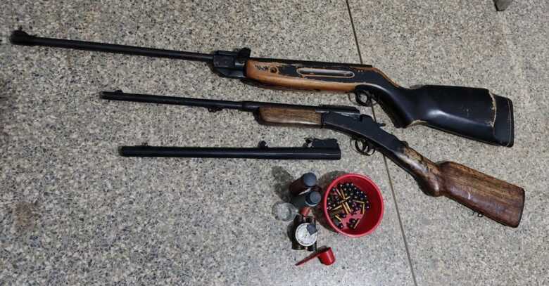 Armas apreendidas na ação policial