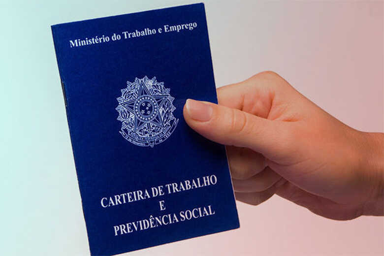 No ano, as admissões alcançaram 15.937.956 postos