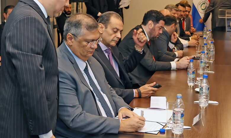Ministro Flávio Dino esteve no ato de assinatura 